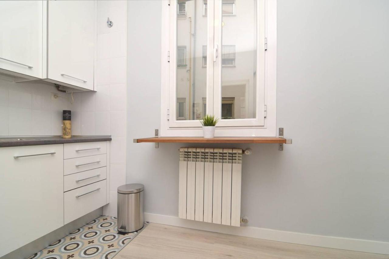 Bright Apartment In La Latina By Batuecas Мадрид Екстериор снимка